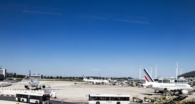 Guasto informatico Parigi,ritardi aerei
