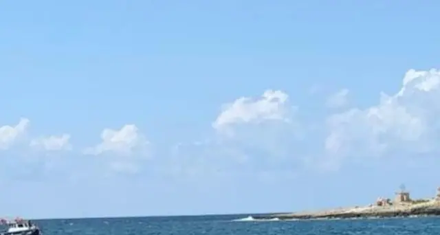 Migranti, nave a Pozzalo sequestrata