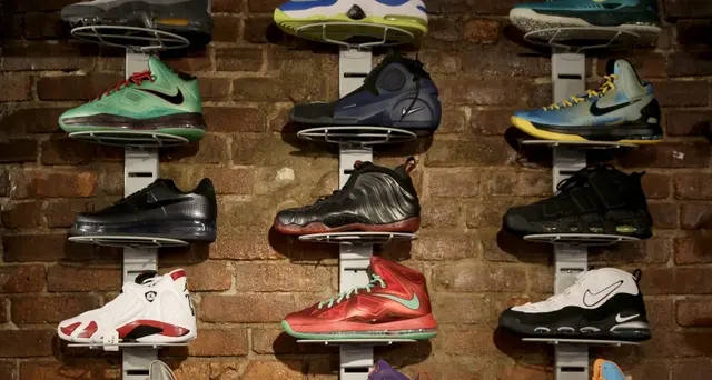 Dieci euro per provare le scarpe