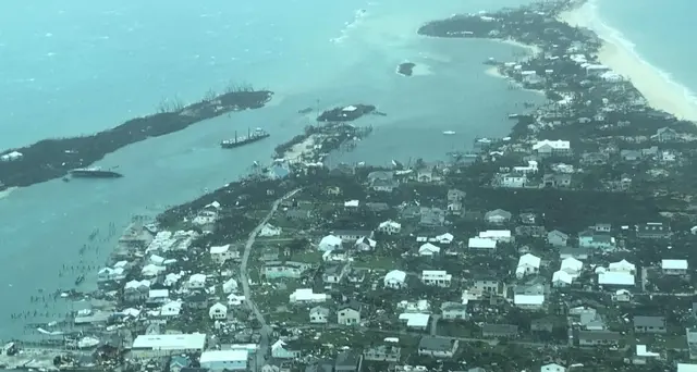 Uragano Dorian a 180 km da Florida