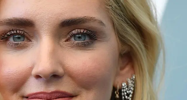 Chiara Ferragni, star a caccia autografi