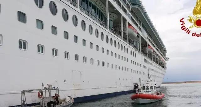 Marinaio cade da nave crociera, è morto