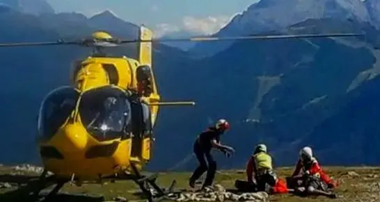 Precipita dalla Torre Finestra: è grave