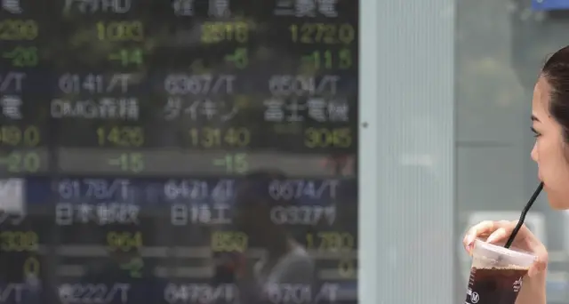 Borsa, Tokyo apre in rialzo (+0,65%)