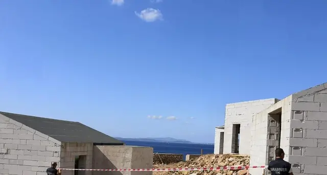 Villa abusiva sequestrata a Tavolara