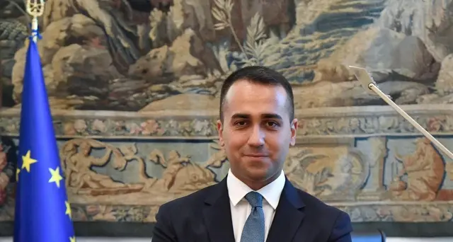 Fonti, Di Maio vedrà Le Drian
