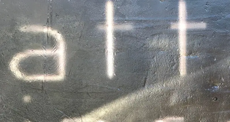 Pronte le lastre della memoria per il muro del lager di via Resia