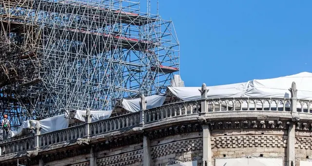 'Notre-Dame è ancora in pericolo'