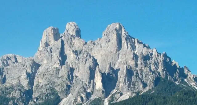 Due alpinisti veneti morti sul Sass Maor