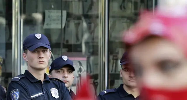 Tensioni al Gay Pride di Belgrado