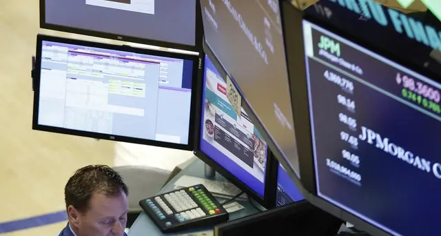 A luglio ingenti acquisti btp da estero
