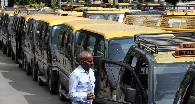 New Delhi in tilt per sciopero trasporti