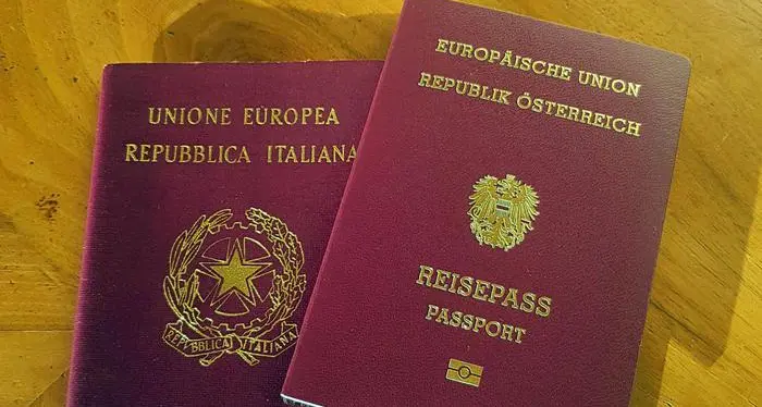 L'Austria rilancia sul doppio passaporto per i sudtirolesi