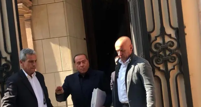 Berlusconi, a Renzi auguro successo