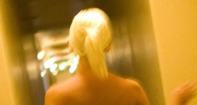 Donne in vetrina per il turismo,polemica