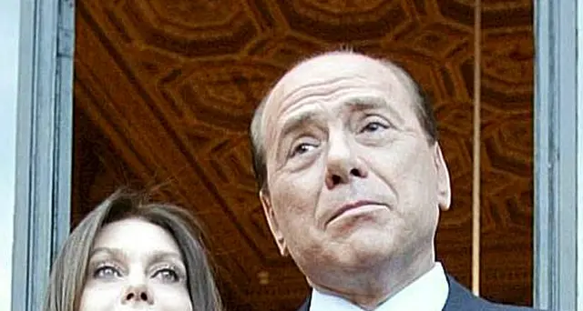 Berlusconi 'pignora' propri conti