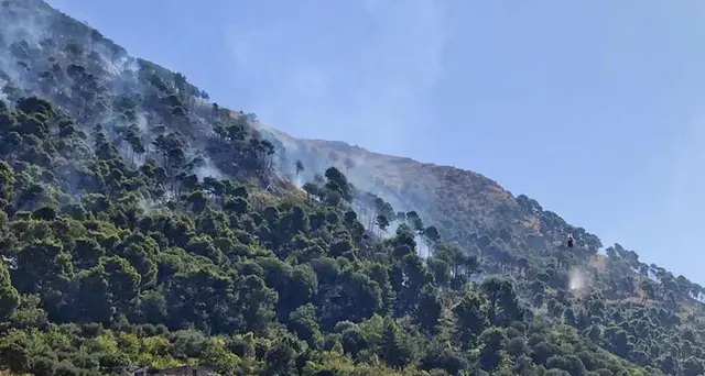 Domato incendio a Sarno dopo notte paura