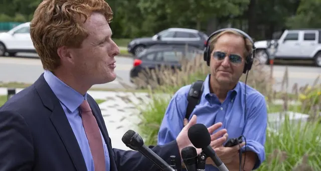 Joe Kennedy corre per seggio al senato