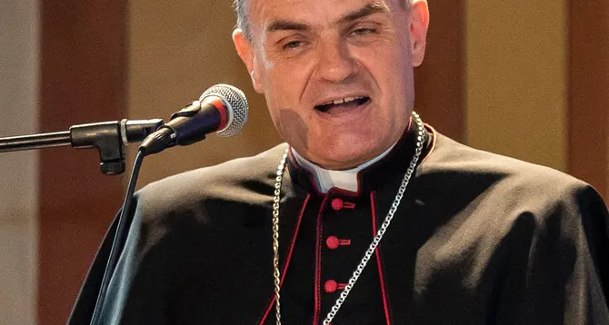 «Comunità e community non vanno confuse»