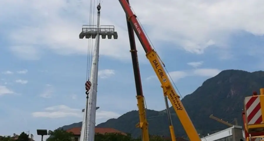 Nuovo Stadio Druso in piedi le torri-faro Il campo ora è ok