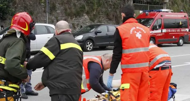 Verona, cestello si sgancia dalla gru ed uccide un operaio