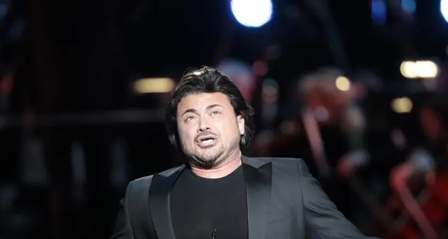 Molestie, il Met Opera sospende Grigolo