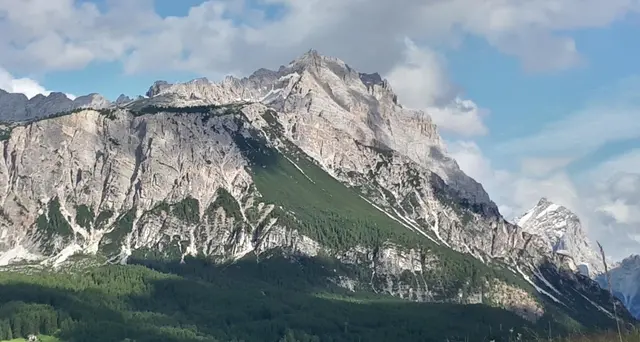 Escursionista precipita sopra Cortina
