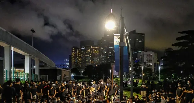 Raddoppiate le truppe cinesi a Hong Kong