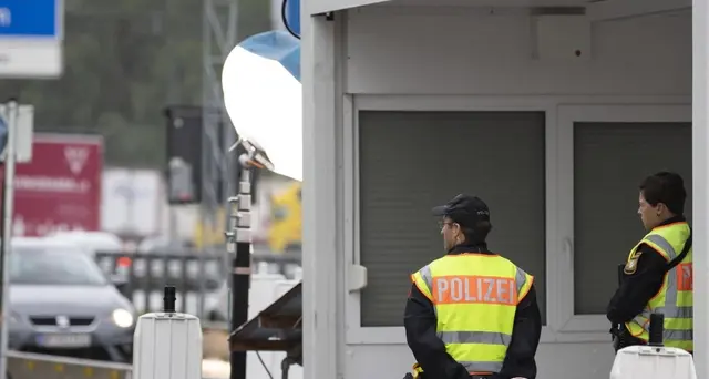 Migranti, Germania rafforza controlli