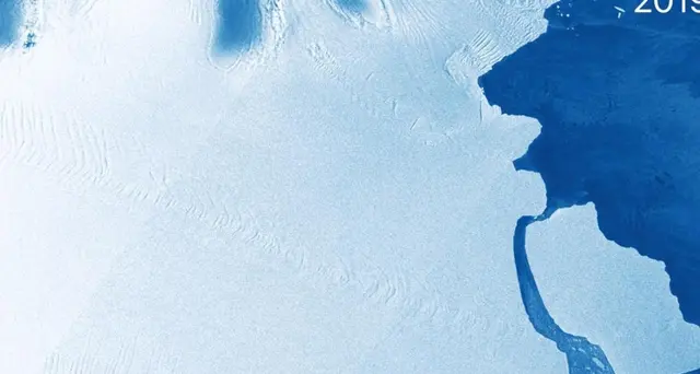 Iceberg gigante si stacca dall'Antartide