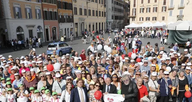 Festa Nonni, grande cuore a P. di Spagna
