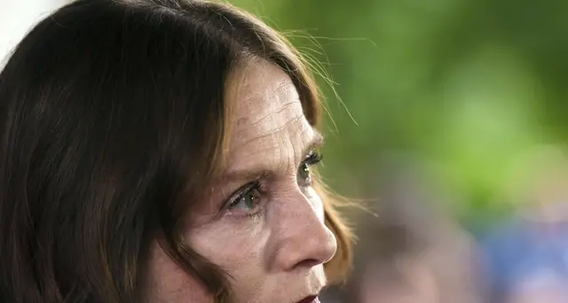 Huppert è Maria Stuarda a Pergola