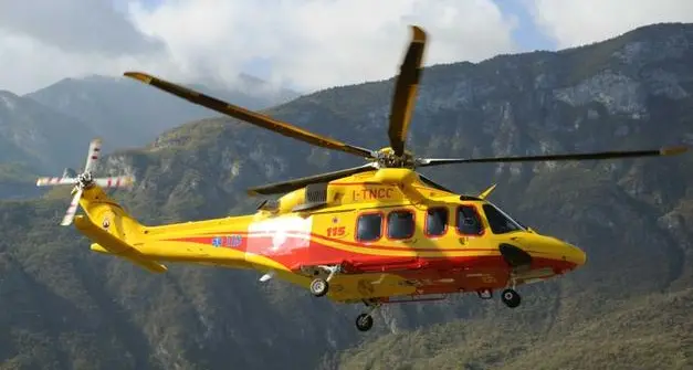 Alpe Cermis, donna ferita dalla catena di una motosega: in rianimazione