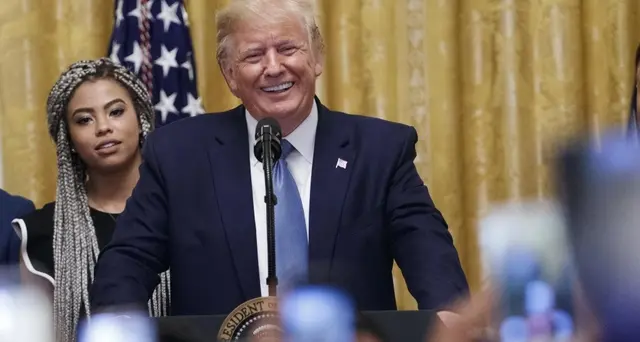 Spunta una seconda talpa contro Trump
