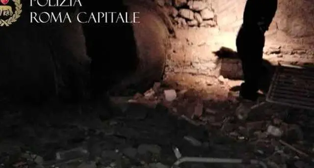 'Discarica' sotto Fontana di Trevi