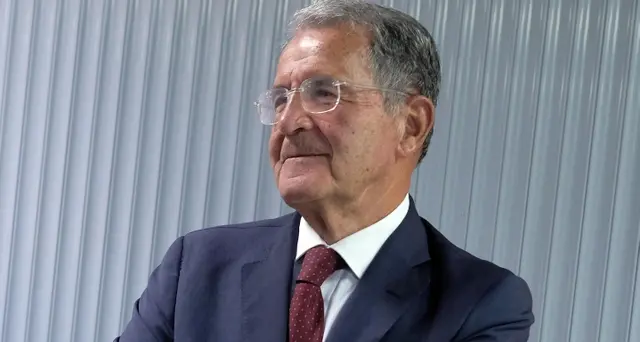 Prodi, decisiva la lotta all' evasione