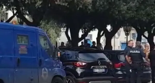 Commando armato tenta rapina a Unicredit