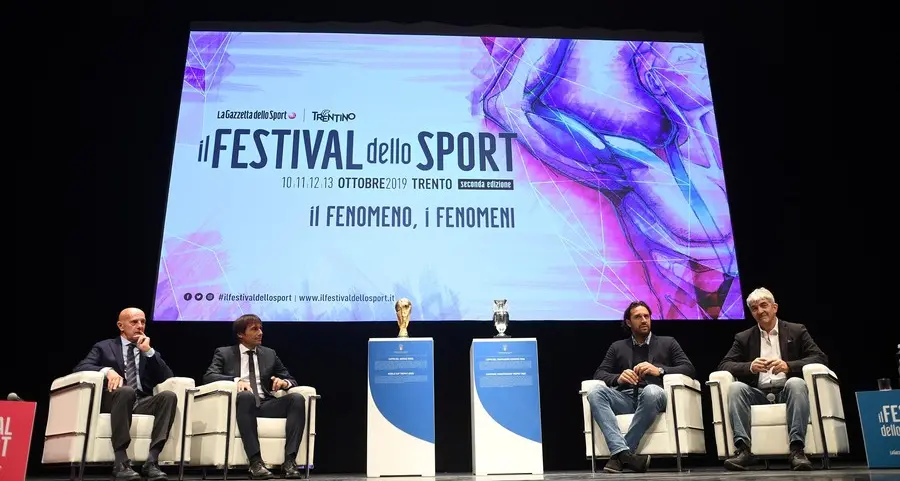 Azzurro, a ognuno il suo