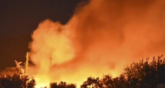 Grecia, rogo in hot spot: 5mila evacuati