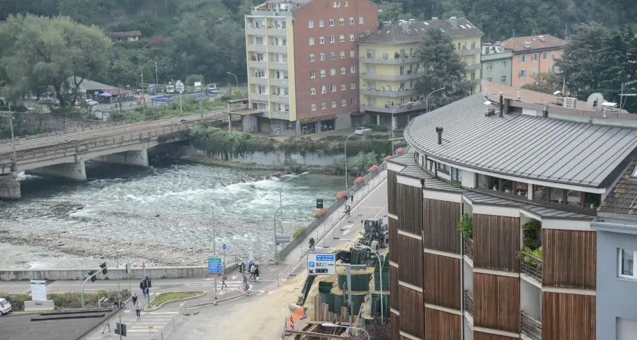 Disinnesco bomba, domenica mattina impossibile attraversare Bolzano