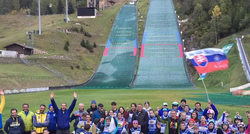 Giovani locali e da 9 nazioni al camp internazionale Fis