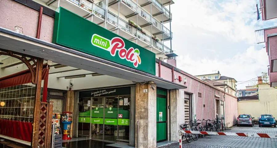Muore al supermercato dopo il furto di dentifricio e shampoo