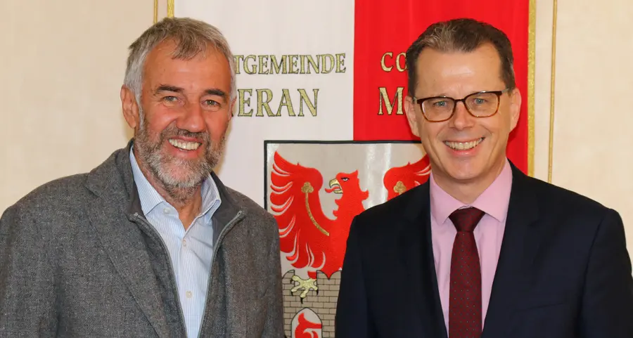 Visita in municipio per Mantl