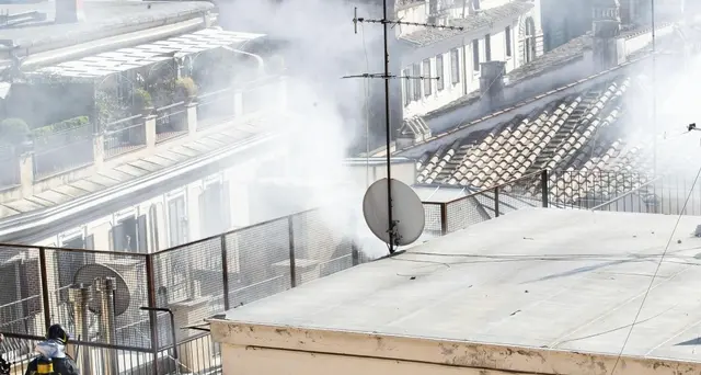 Incendio in sede Ordine giornalisti Roma