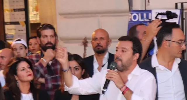 Salvini,Conte faccia premier se è capace