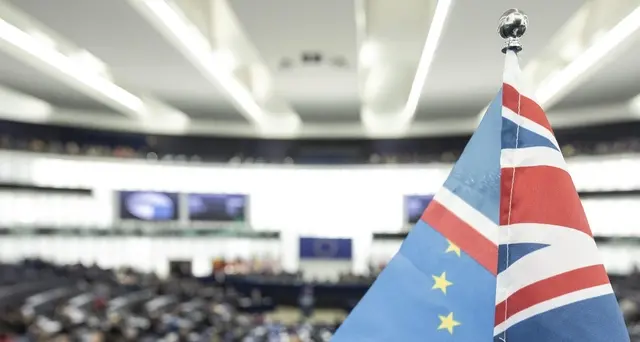 Brexit, Strasburgo raccomanda la proroga