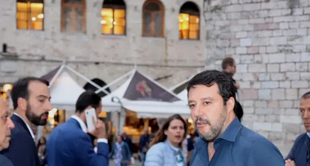 Salvini, preti: fare Messa non politica