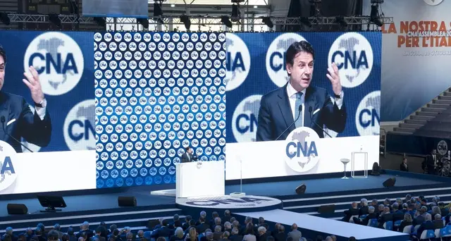 Conte, nel 2021 taglio cuneo a imprese