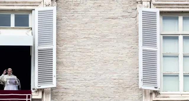 Papa, con Sinodo nuove vie, no ideologie