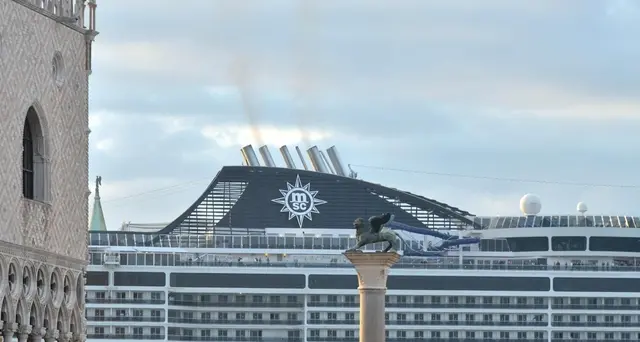 Grandi navi: De Micheli, soluzione 2020
